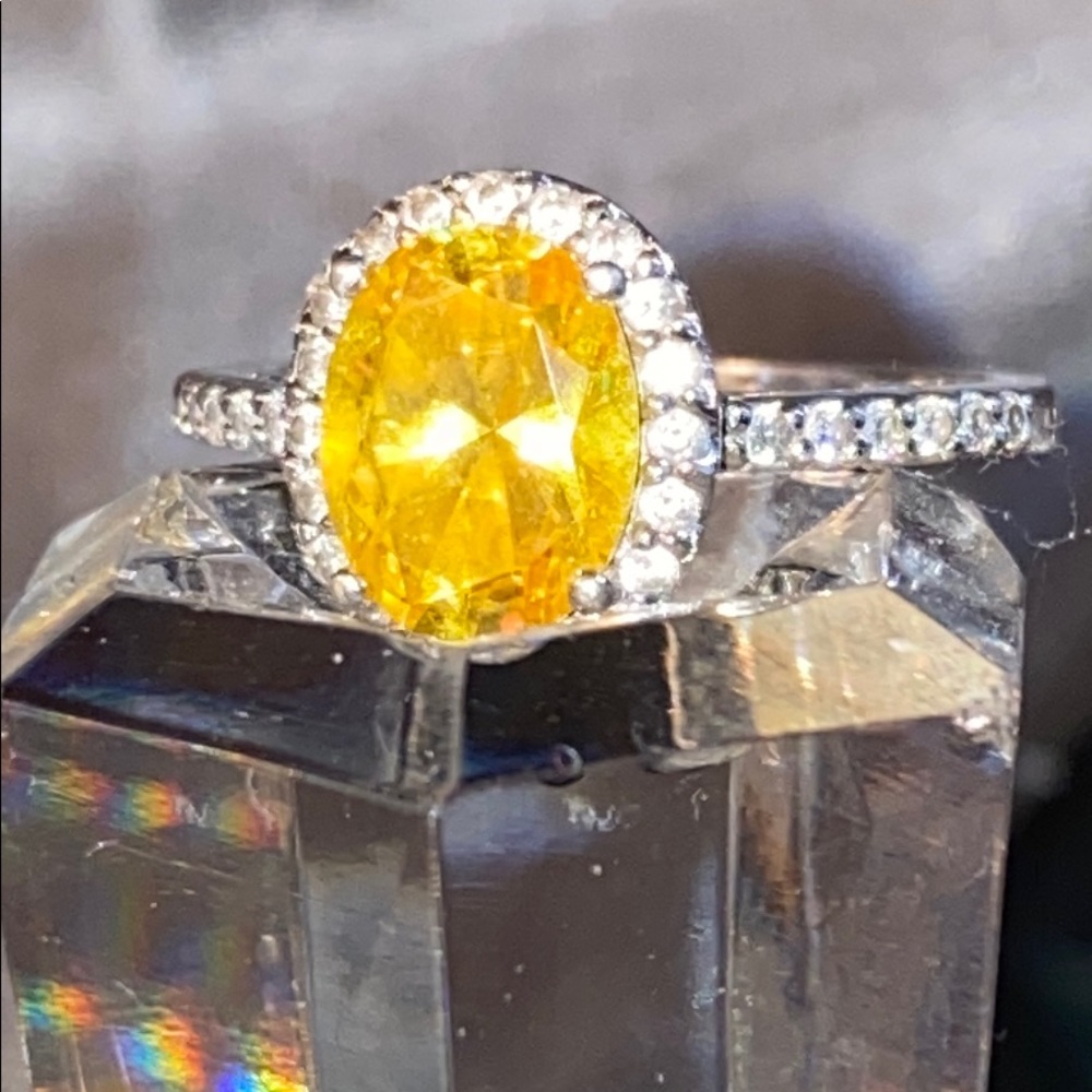 Lab created canary diamond oval halo set